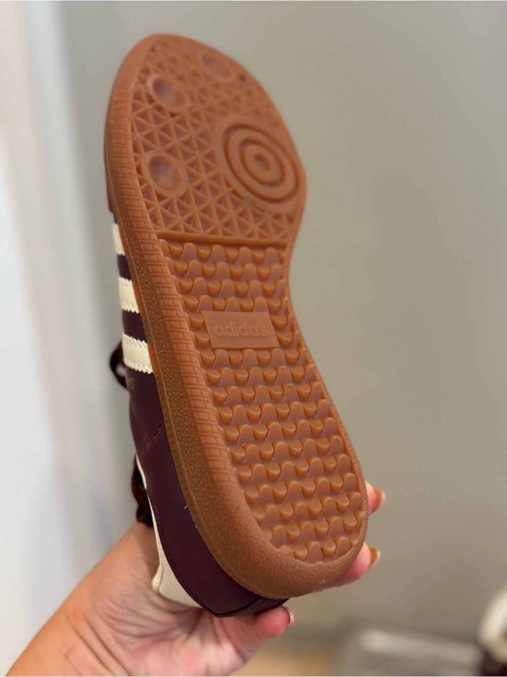 adidas Women's Maroon and White Classic Samba Sneakers - Picture 5 of 12